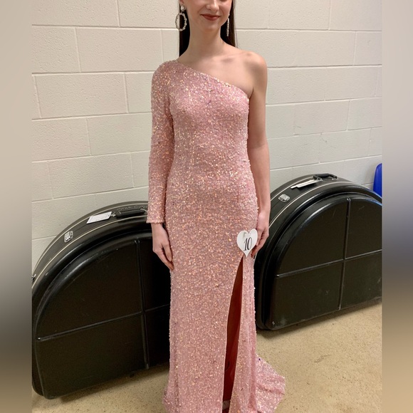 Sherri Hill size 4. All over sequins. We wore this twice. - Picture 1 of 3